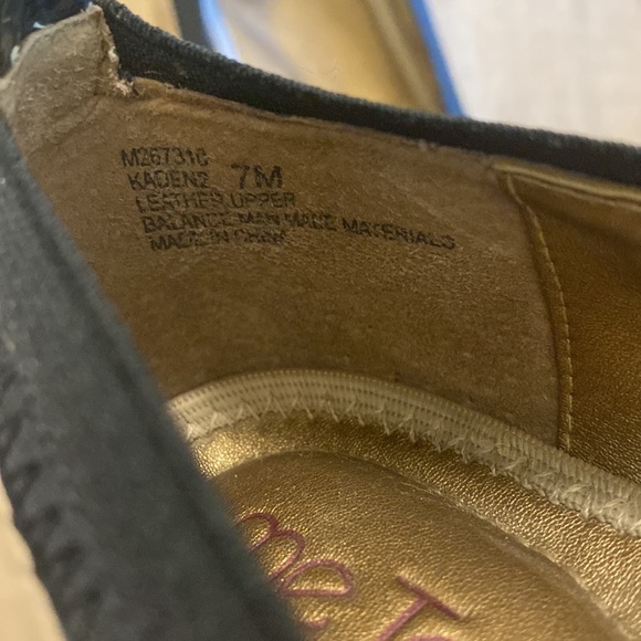 Me Too patent leather ballet flats size 7M - Picture 6 of 6